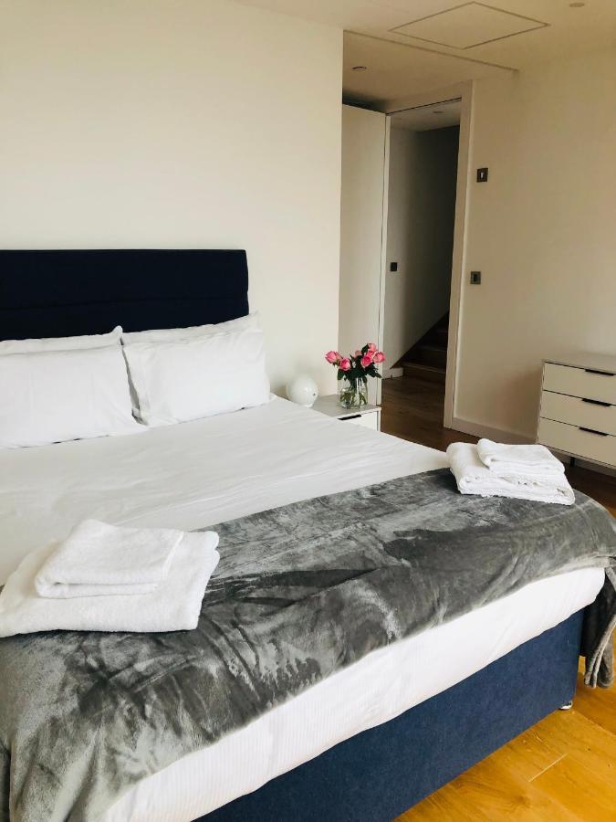 Luxury 2 Bedroom Apartment 20 Min From Central Лондон Екстериор снимка