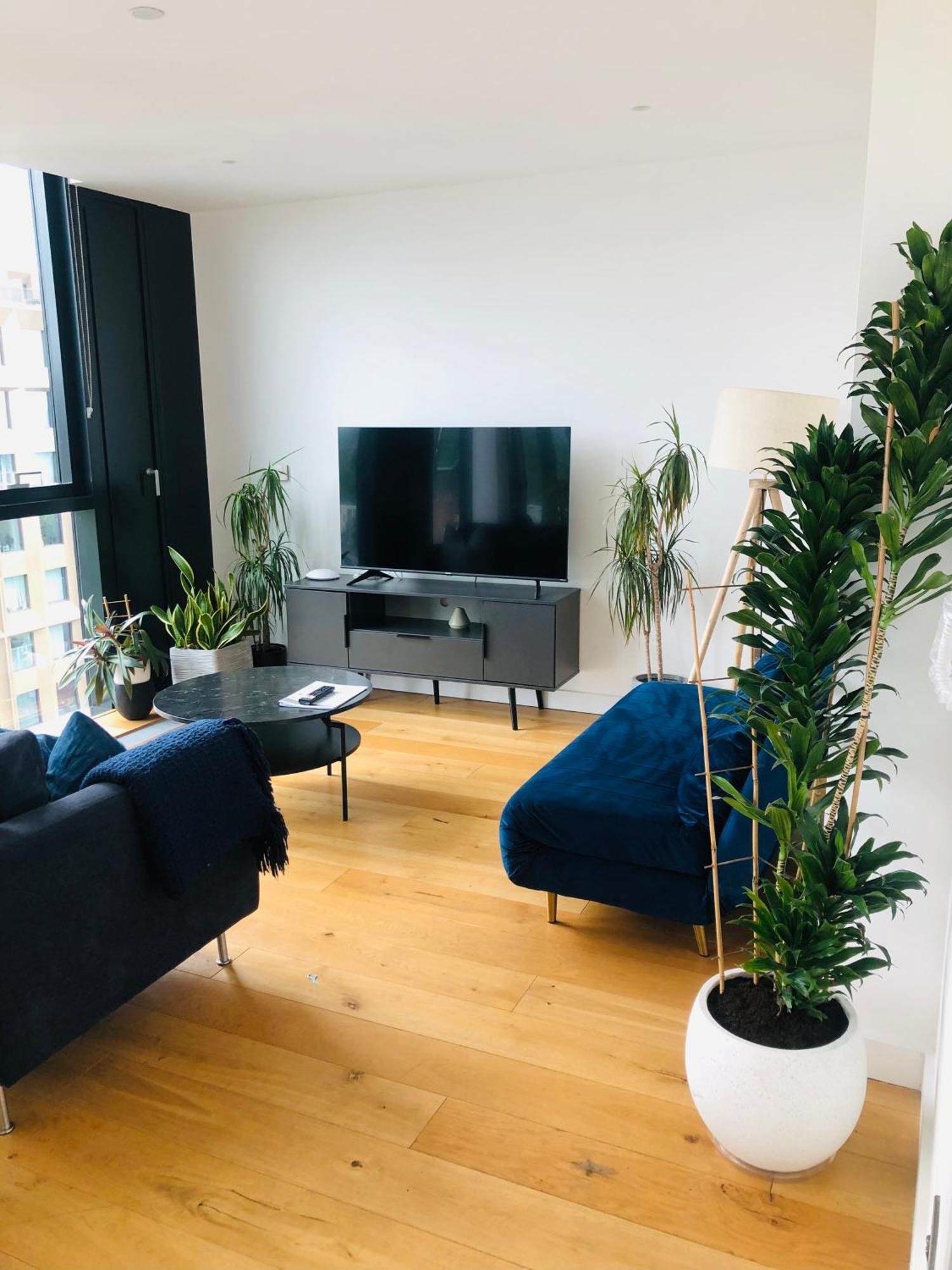 Luxury 2 Bedroom Apartment 20 Min From Central Лондон Екстериор снимка